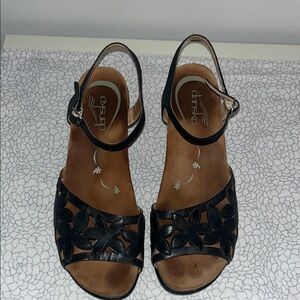 Dansko Black Sandals Comfortable Open-Toe Design